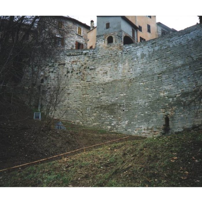 MASSIMO MARIANI MURO ETRUSCO VALLE INFERIORE